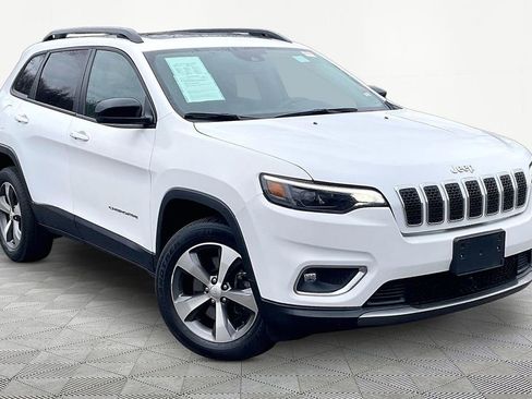 Used 2022 Jeep Cherokee Limited image 3