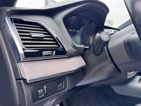Used 2022 Volvo XC90 T6 Inscription w/ Lounge Package image 22