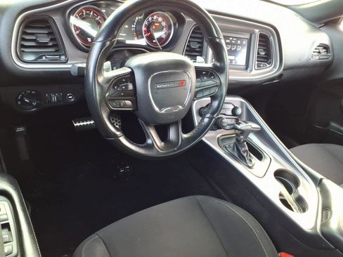 Used 2022 Dodge Challenger R/T image 12