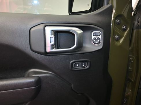Used 2022 Jeep Wrangler Unlimited Sport AWD/4WD image 11