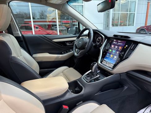 Used 2021 Subaru Outback Limited image 28