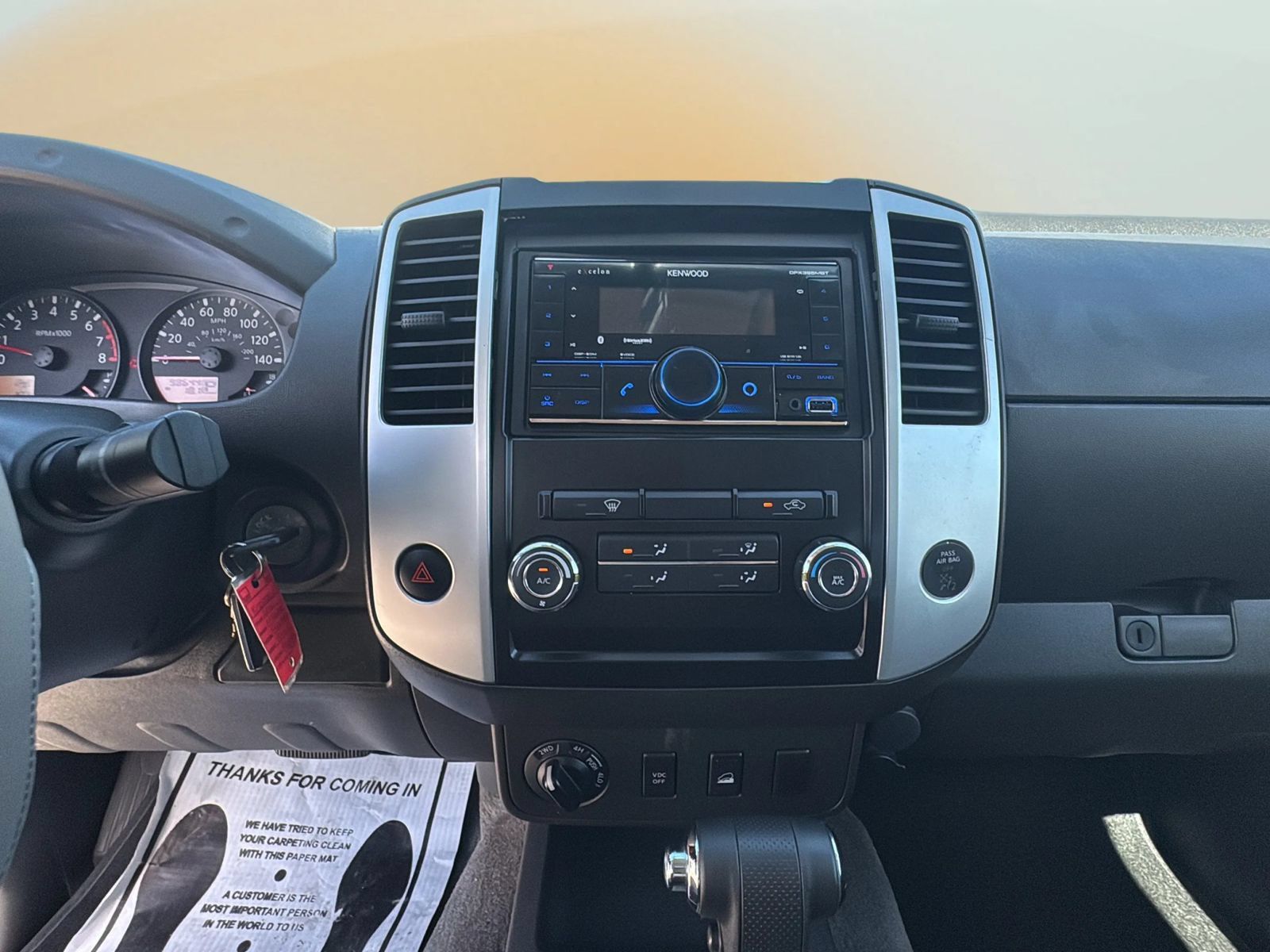 Used 2010 Nissan Frontier SE w/ SE Value Truck Pkg AWD/4WD image 14
