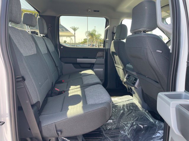 New 2026 Ford F250 XLT w/ XLT Premium Package AWD/4WD image 26