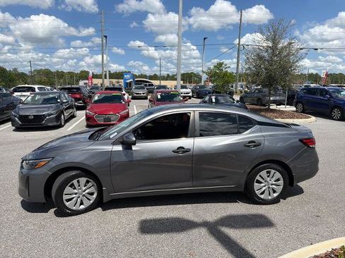 Certified 2024 Nissan Sentra S FWD image 5