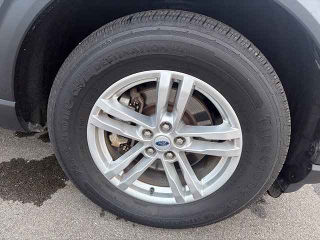 Used 2023 Ford Explorer XLT AWD/4WD image 4