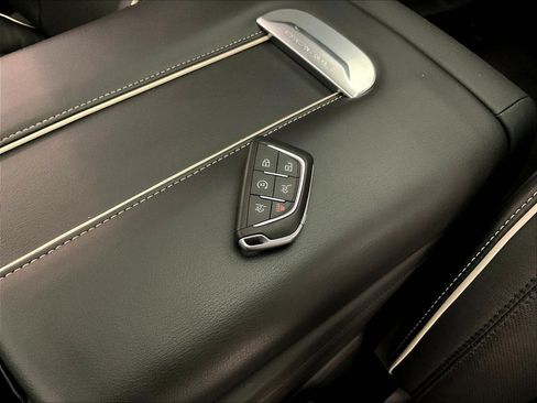 Used 2021 Cadillac Escalade Sport AWD/4WD image 36