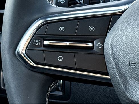 New 2026 Chevrolet Traverse LT w/ Driver Confidence Package image 13