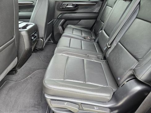 Used 2025 Chevrolet Tahoe Z71 AWD/4WD image 29