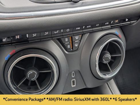 Used 2024 Chevrolet Blazer LT w/ Convenience Package image 9