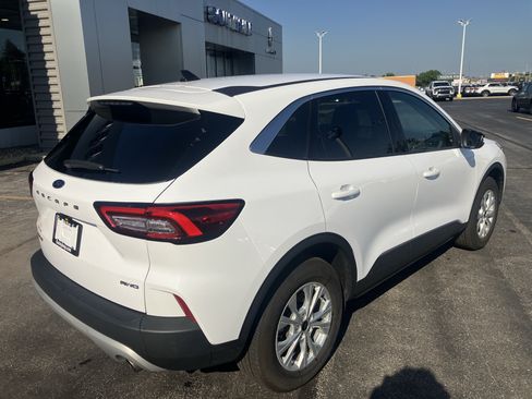 Used 2023 Ford Escape Active AWD/4WD image 7