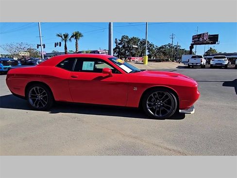 Certified 2023 Dodge Challenger R/T Scat Pack w/ Plus Package image 36