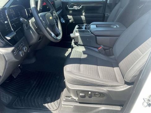 Certified 2024 Chevrolet Silverado 1500 LT AWD/4WD image 15