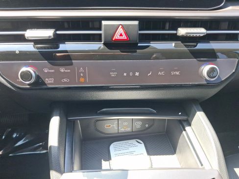 New 2026 Kia Sportage SX Prestige AWD/4WD image 35