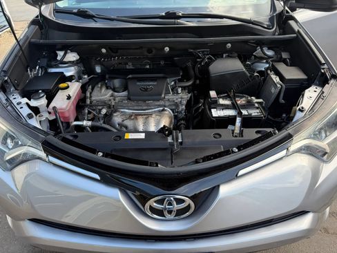 Used 2016 Toyota RAV4 LE AWD/4WD image 39