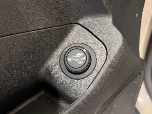 Used 2022 GMC Terrain AT4 image 29