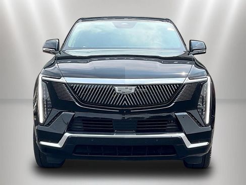 Used 2025 Cadillac Escalade IQ Luxury 2 w/ LPO, Premium Carpet Package AWD/4WD image 2