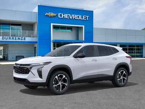 New 2026 Chevrolet Trax RS w/ Sunroof Package FWD image 2