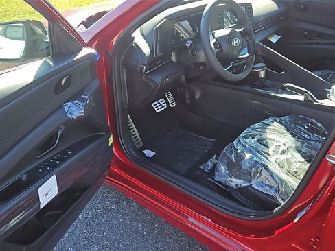 New 2025 Hyundai Elantra Sport w/ Cargo Package image 9