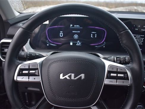 Certified 2024 Kia Telluride S w/ S Sunroof Package image 33
