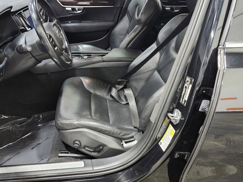 Used 2018 Volvo S90 T5 Momentum w/ Protection Package image 22