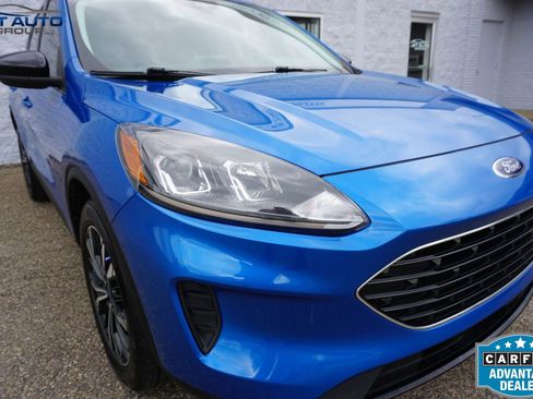 Used 2021 Ford Escape SE w/ SE Sport Appearance Package AWD/4WD image 7