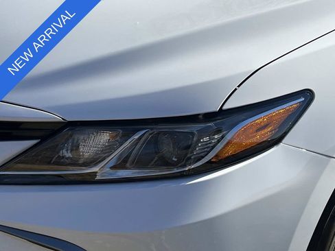 Used 2023 Toyota Camry LE image 8