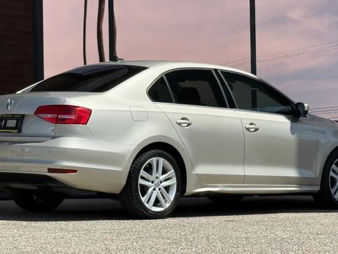 Used 2015 Volkswagen Jetta TDI SEL image 12