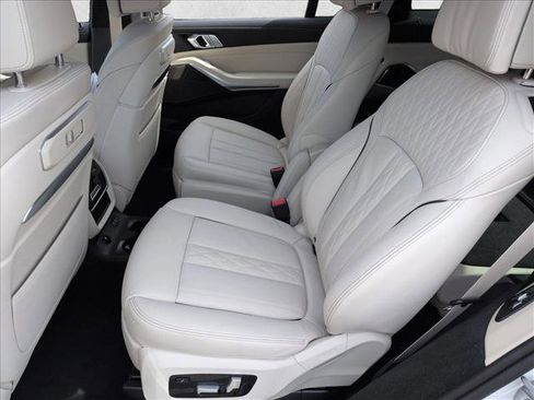 Used 2025 BMW X7 xDrive40i w/ M Sport Package image 20