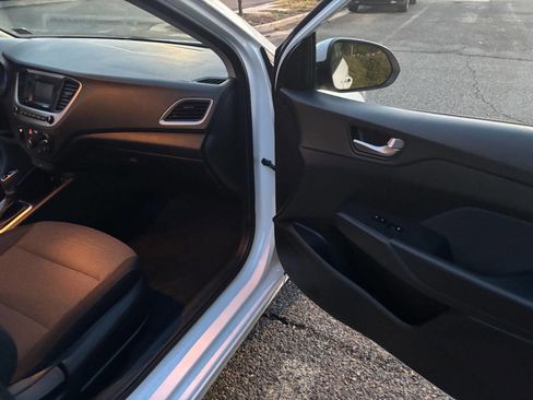 Used 2019 Hyundai Accent SE image 22