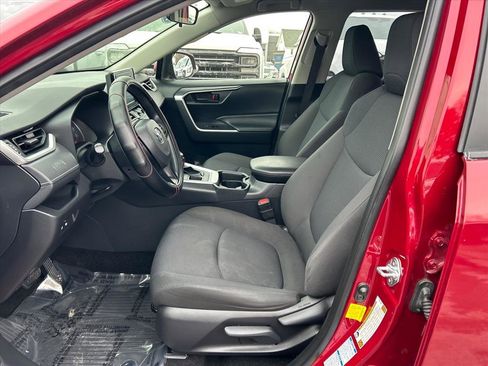 Used 2019 Toyota RAV4 LE w/ All Weather Liner Package image 8