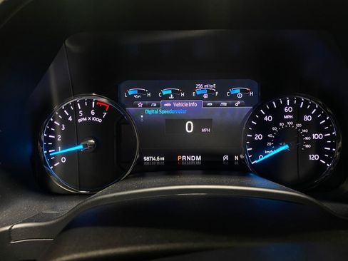 Used 2020 Ford Expedition XLT w/ Equipment Group 202A AWD/4WD image 11