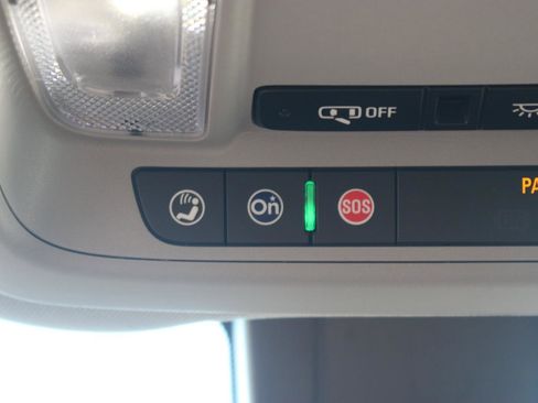 Used 2023 Chevrolet Equinox LT FWD image 30
