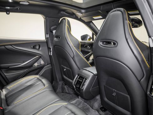 Used 2025 Aston Martin DBX 707 image 18