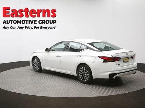 Used 2024 Nissan Altima 2.5 SV w/ SV Premium Package image 64