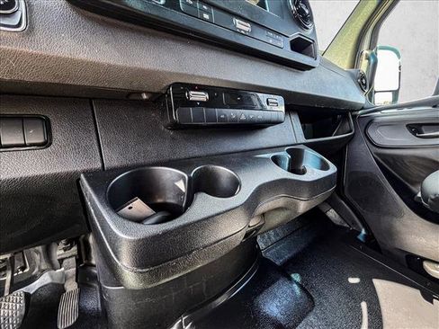 Used 2023 Mercedes-Benz Sprinter 2500 image 18