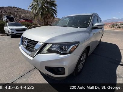 Used 2019 Nissan Pathfinder SL