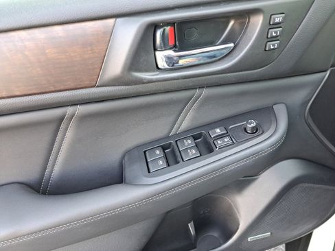 Used 2018 Subaru Outback 2.5i Limited image 36