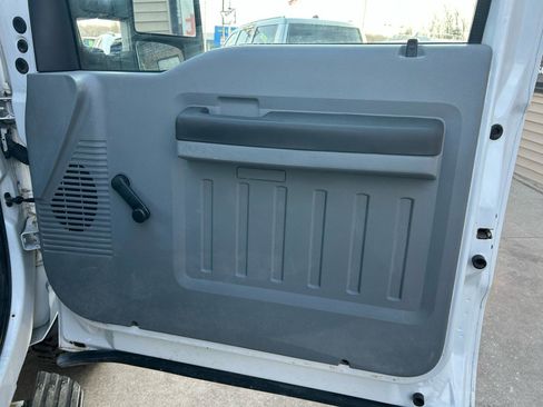 Used 2014 Ford F350 XL w/ Snow Plow Prep Package image 16