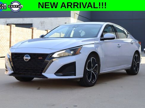 Used 2025 Nissan Altima 2.5 SR FWD image 1