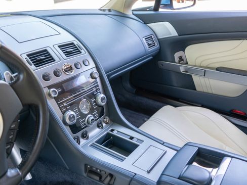Used 2012 Aston Martin V8 Vantage S RWD image 10