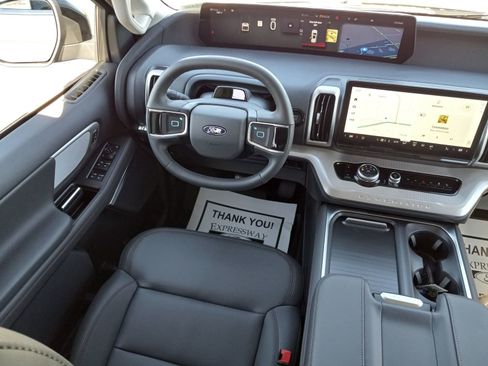 New 2025 Ford Expedition Active AWD/4WD image 17