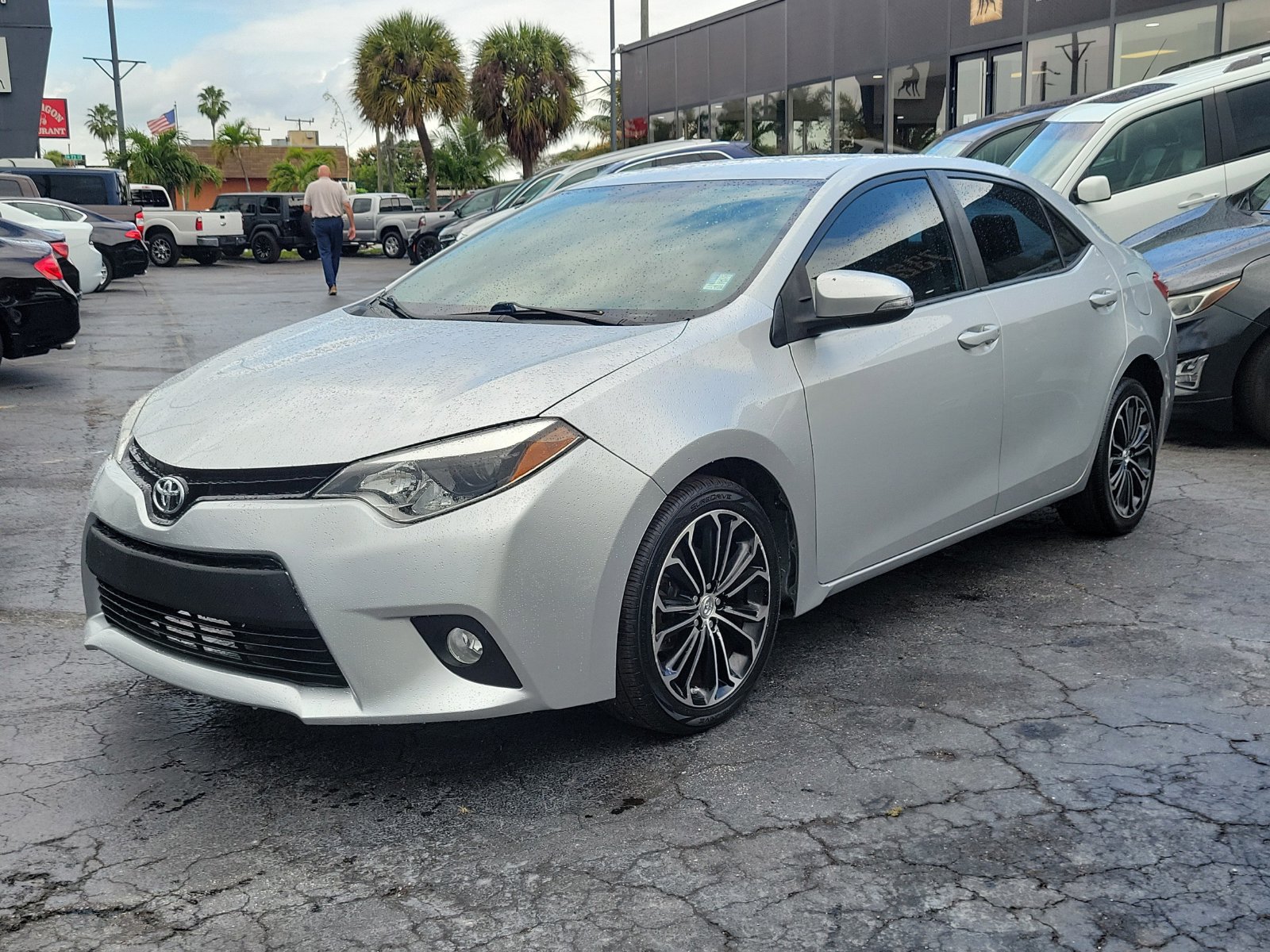 Used 2016 Toyota Corolla S FWD image 32