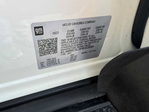 Used 2023 Buick Encore GX Preferred w/ Cold Weather Comfort Package AWD/4WD image 32