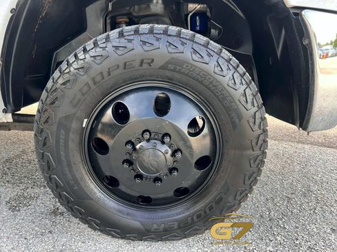 Used 2017 RAM 3500 Tradesman w/ Chrome Appearance Group AWD/4WD image 22