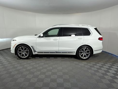 Used 2023 BMW X7 xDrive40i w/ Premium Package image 2