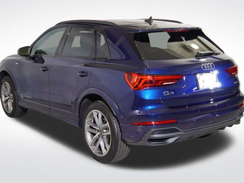 Certified 2025 Audi Q3 2.0T Premium w/ Convenience Package image 8
