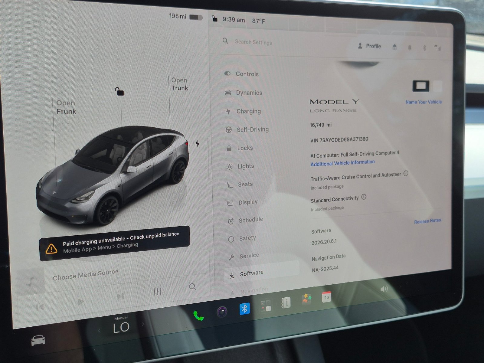 Used 2025 Tesla Model Y Long Range RWD image 19