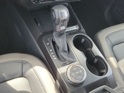 New 2026 Ford Bronco Outer Banks AWD/4WD image 32