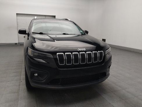 Used 2019 Jeep Cherokee Latitude Plus w/ Cold Weather Group AWD/4WD image 14