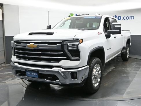 Certified 2025 Chevrolet Silverado 2500 LTZ w/ LTZ Convenience Package image 22